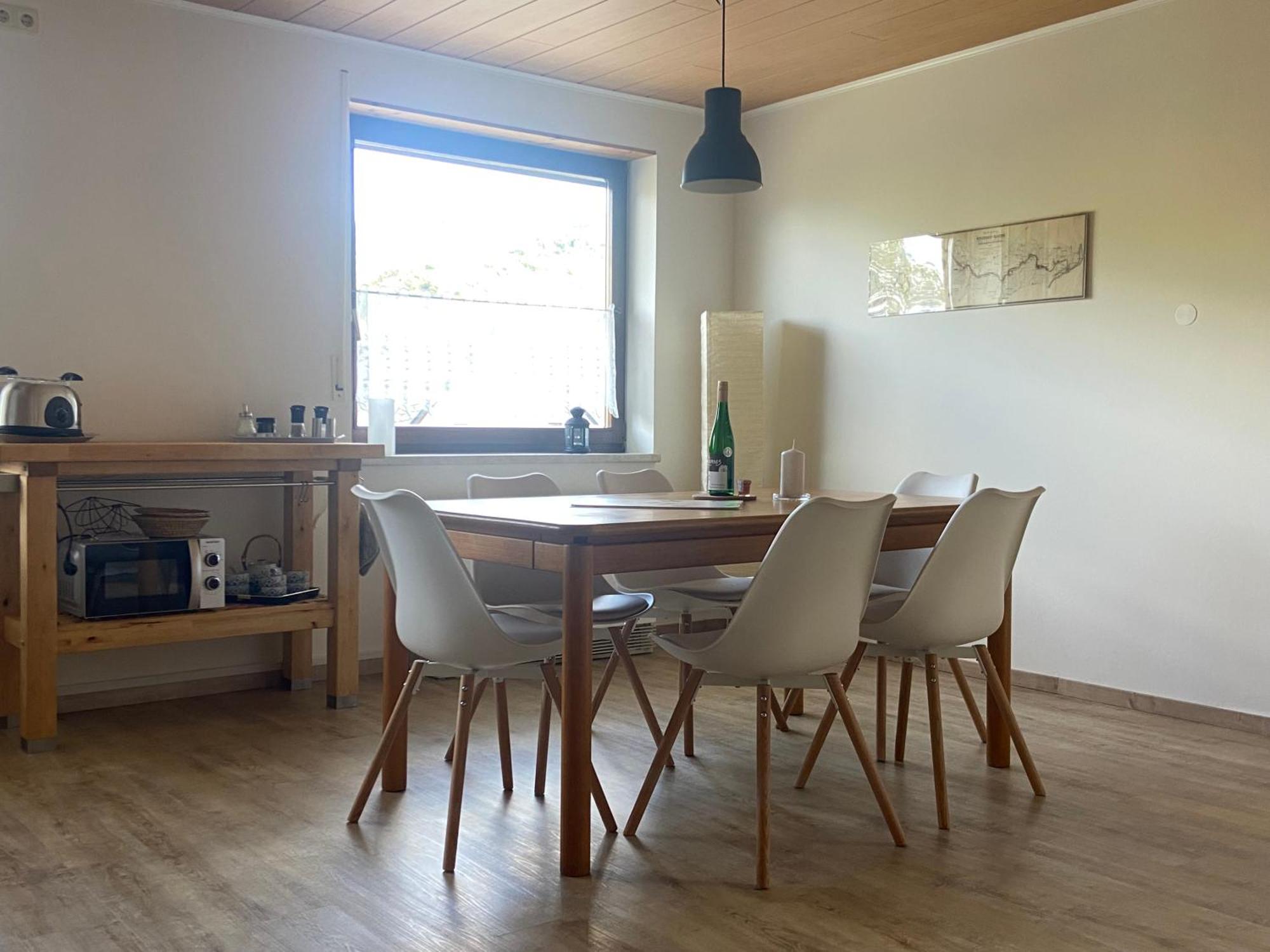 Haus Erika/ Fam. Frevel Apartment Kattenes Exterior photo